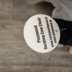 Playwood Pluche Hobbelkoe Schommel Koe Met Geluid Voorzien Van Veiligheidstuigje -Babygyms || hobbelfiguren || vormenstoven Winkel 472x840 7