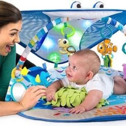 Bright Starts Mr. Ray Ocean Lights Activity Gym 23 Bright Starts Mr. Ray Ocean Lights Activity Gym -Babygyms || hobbelfiguren || vormenstoven Winkel 550x289