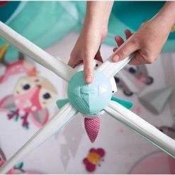 Tiny Love Deluxe Babygym - Princess Tales - Roze -Babygyms || hobbelfiguren || vormenstoven Winkel 550x369 1