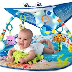 Bright Starts Mr. Ray Ocean Lights Activity Gym 32 Bright Starts Mr. Ray Ocean Lights Activity Gym -Babygyms || hobbelfiguren || vormenstoven Winkel 550x409 2