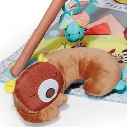 Skip Hop Activiteitengym Camping Cubs Tippee -Babygyms || hobbelfiguren || vormenstoven Winkel 550x475 1