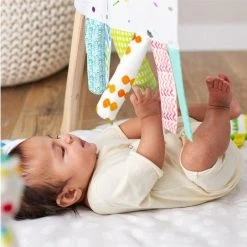 Lovevery - Sensorisch Speelgoed - Speellinten -Babygyms || hobbelfiguren || vormenstoven Winkel 550x542 1