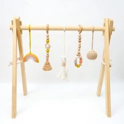 Louas Loua's Favorites Houten Babygym Naturel Met Gehaakte En Houten Speeltjes - Gehaakte - Babyspeelgoed - Baby Speelgoed 0 Jaar - Babygym Hout - Baby Gym - Flamingo - Baby Speelrek - Baby Rek