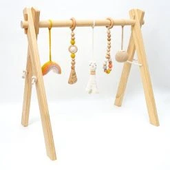 Louas Loua's Favorites Houten Babygym Naturel Met Gehaakte En Houten Speeltjes - Gehaakte - Babyspeelgoed - Baby Speelgoed 0 Jaar - Babygym Hout - Baby Gym - Flamingo - Baby Speelrek - Baby Rek -Babygyms || hobbelfiguren || vormenstoven Winkel 550x550 3