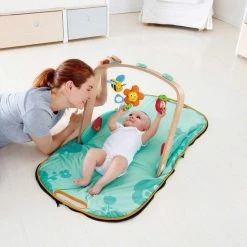 Hape Baby-gym Met Speelkleed |Draagbaar 5-delig Groen -Babygyms || hobbelfiguren || vormenstoven Winkel 550x550 378
