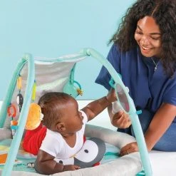 Bright Starts Arctic Glow Light Show Playmat -Babygyms || hobbelfiguren || vormenstoven Winkel 550x550 486