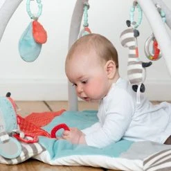 Babygym, Baby Cadeau - Jongen & Meisje, Dierenvriendjes Speelmat, Interactief Speelgoed - Multikleuren. -Babygyms || hobbelfiguren || vormenstoven Winkel 550x550 588