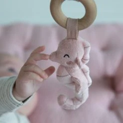 Little Dutch Houten Babygym - Oceaan - Roze -Babygyms || hobbelfiguren || vormenstoven Winkel 550x550 78