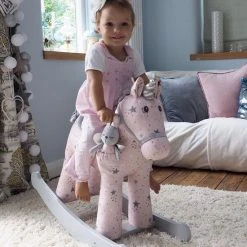 Little Bird Told Me - Celeste & Fae - Hobbelpaard - Roze - Vanaf 12 Maanden -Babygyms || hobbelfiguren || vormenstoven Winkel 550x660 2