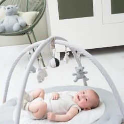Baby's Only Rond Baby Speelkleed Met Boog - Baby Gym - Playmat - Speelmat - Zilvergrijs/Grijs/Wit - 87 Cm - Gebreide Figuurtjes -Babygyms || hobbelfiguren || vormenstoven Winkel 550x823 16
