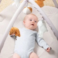 Baby's Only Baby Speelkleed Met Boog - Baby Gym - Playmat - Speelmat Sense - Caramel/Kiezelgrijs/Wit - Zachte Rib Corduroy Stof - 94x83 Cm -Babygyms || hobbelfiguren || vormenstoven Winkel 550x824 4